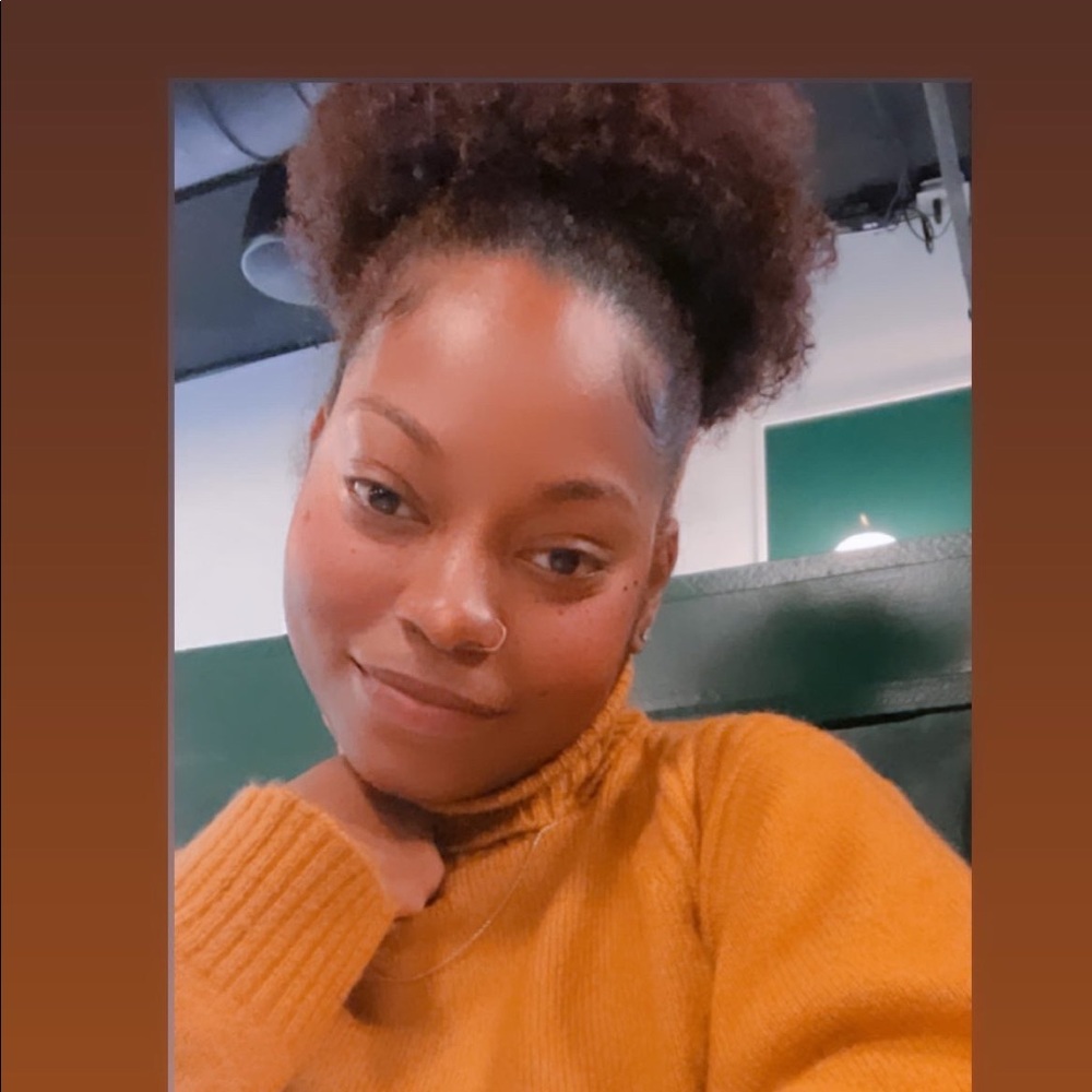 Meet your Posher, Latravia